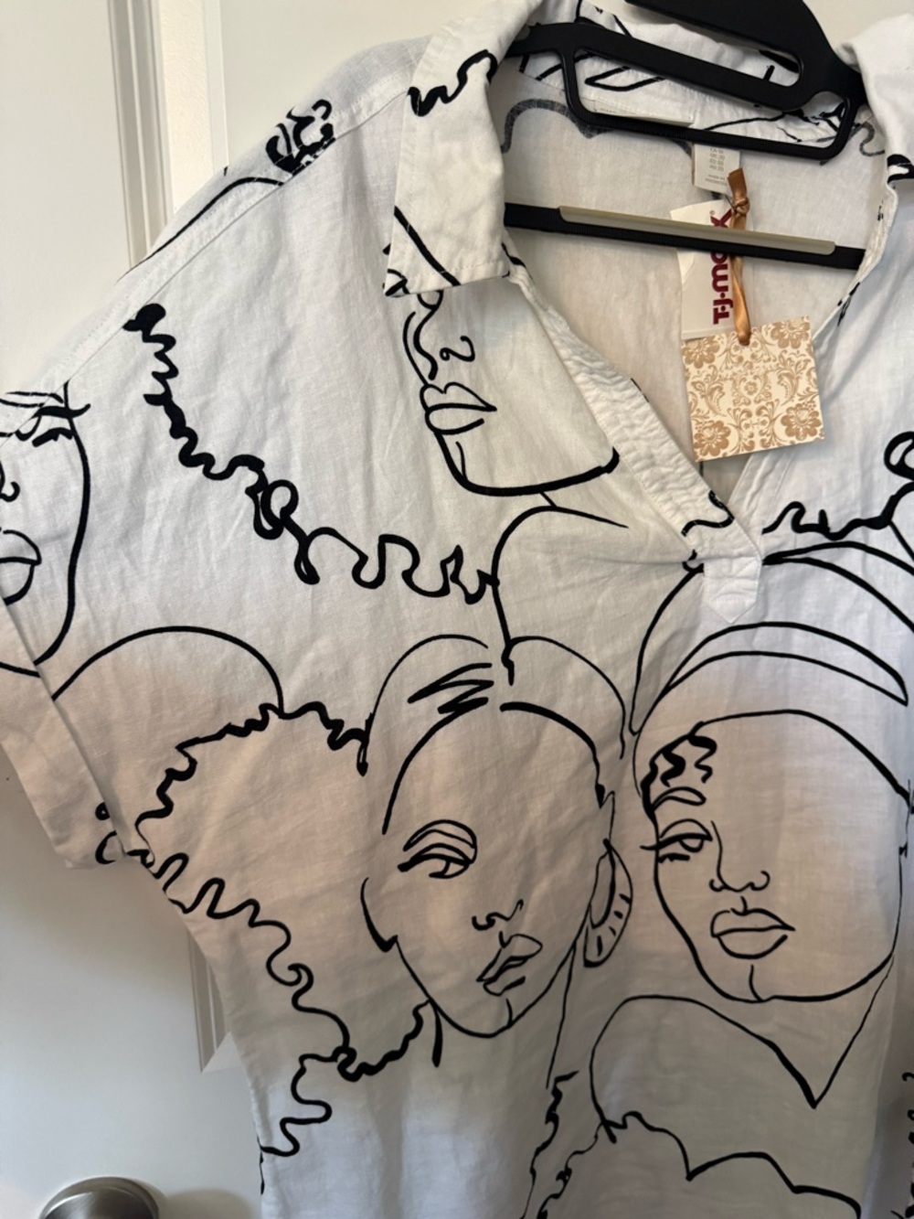 Christian Siriano White Tunic Top with Black Line-Art Faces - Picture 3 of 7